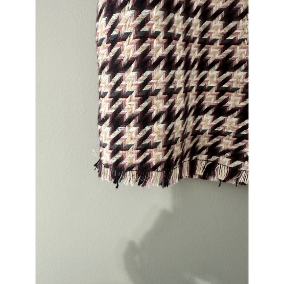 BCBGeneration Houndstooth Mini Skirt Womens‎ Size 10 Tweed Fringed Hem - Picture 4 of 7